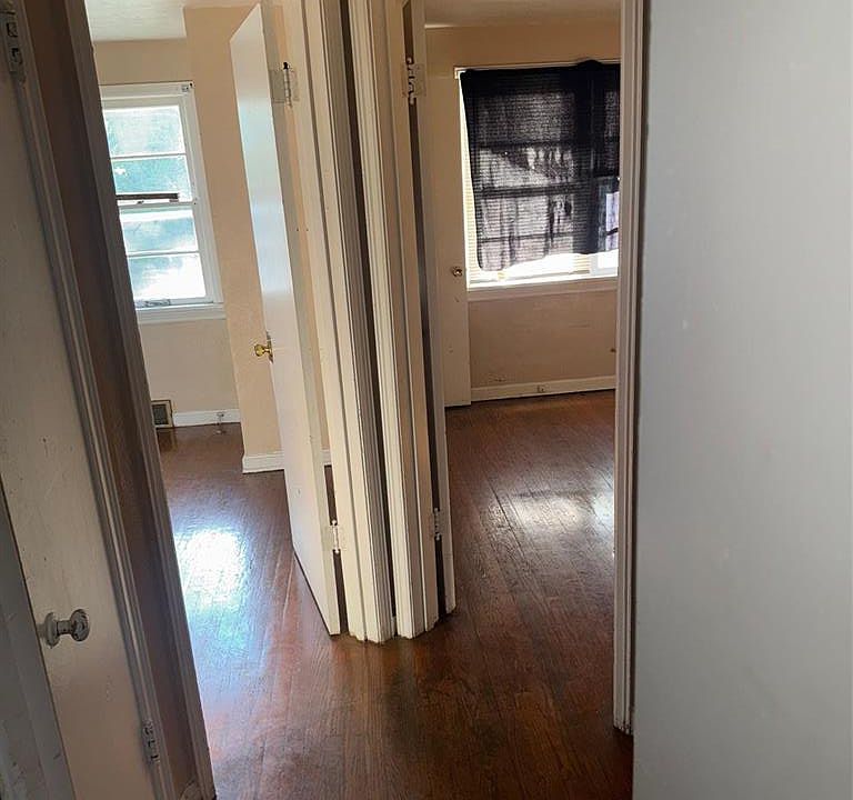 1st image of 1831 Engelholm Ave