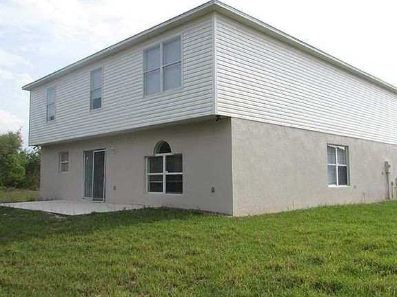 3rd image of 453 Danube Dr