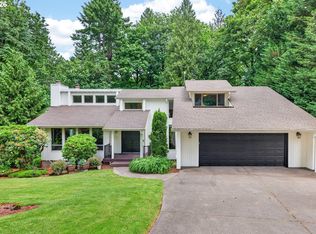 725 Carrera Ln, Lake Oswego, OR 97034