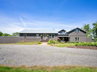 2126 W Kendall Rd, Kendall, NY 14476