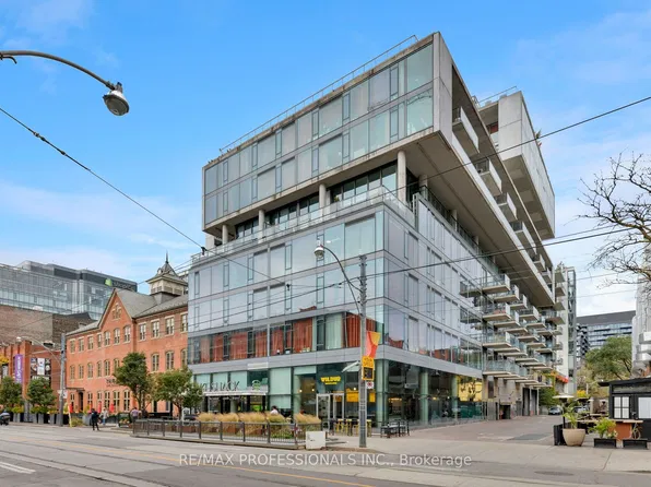 560 King St W #226, Toronto, ON M5V 0L5