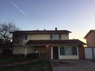 2137 Hillcrest St, Selma, CA 93662