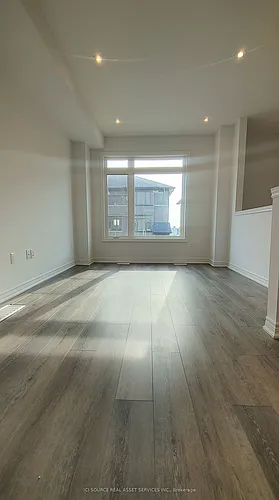 120 Court Dr Photo 1