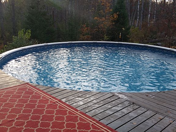 Heated 24' pool