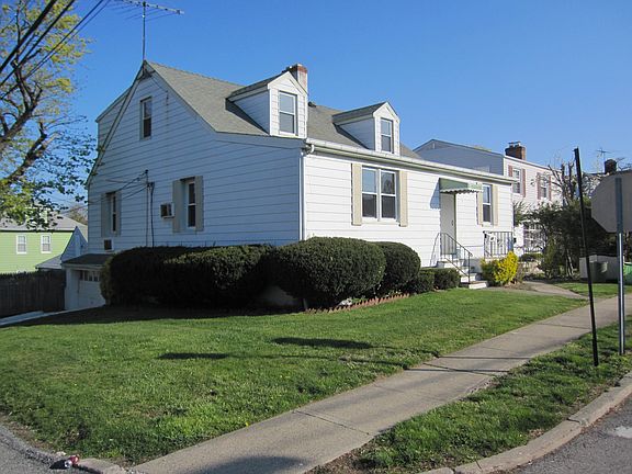2nd image of 183 Lincoln Ave