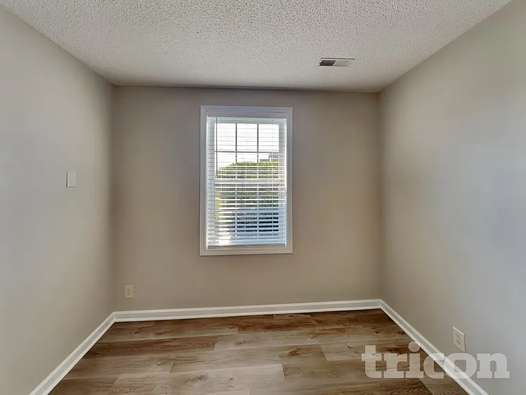 3411 Bradfield Dr — Photo 16