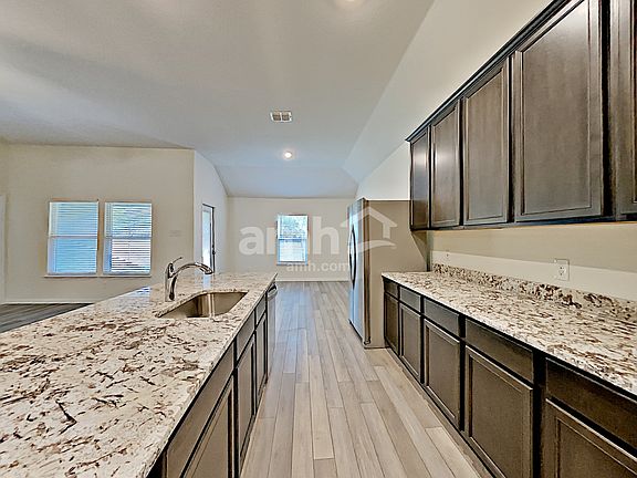 3rd image of 7934 Cactus Plum Dr
