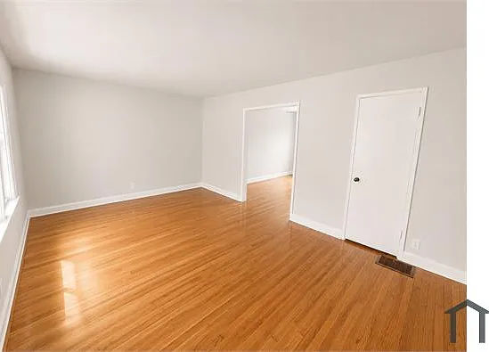 2 bed, 800 sqft, $900 — Photo 2