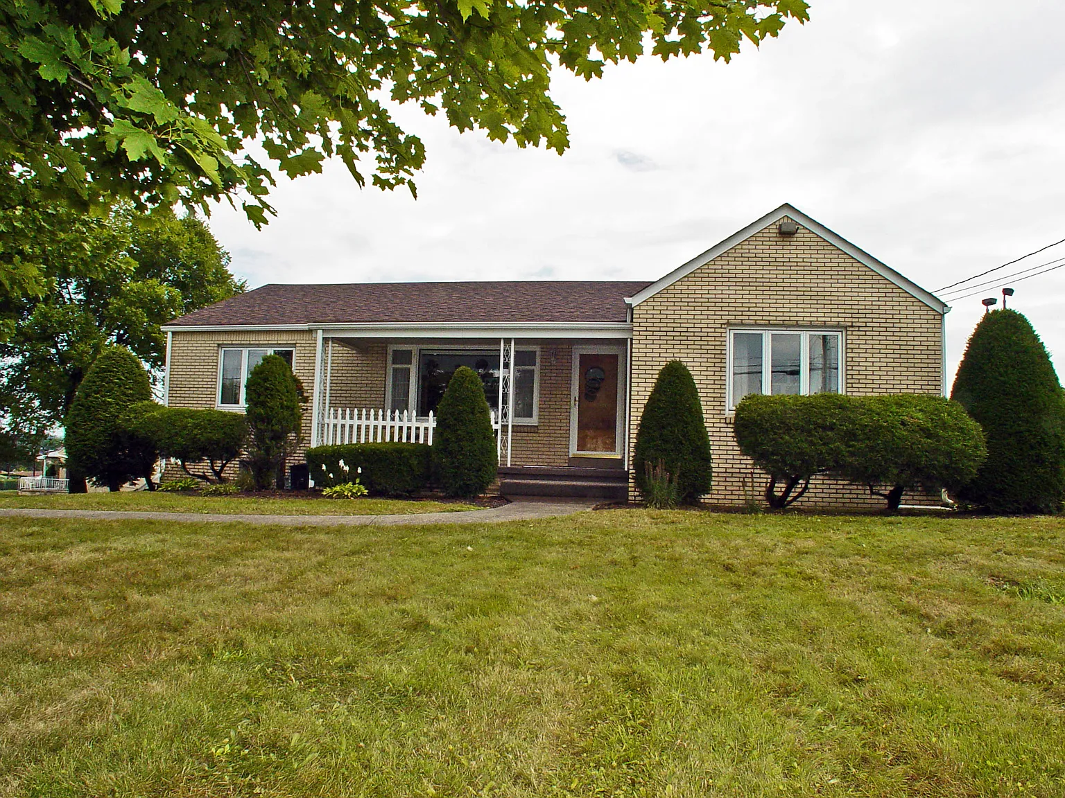 3645 Pennsylvania Ave photo 1