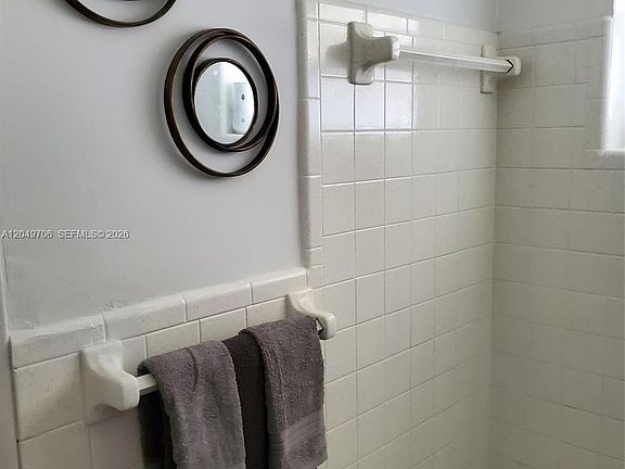 2nd image of 804 NW 8th St