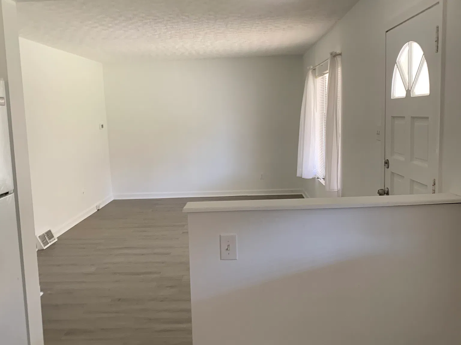 2 bed, 1300 sqft, $1,375 — Photo 2
