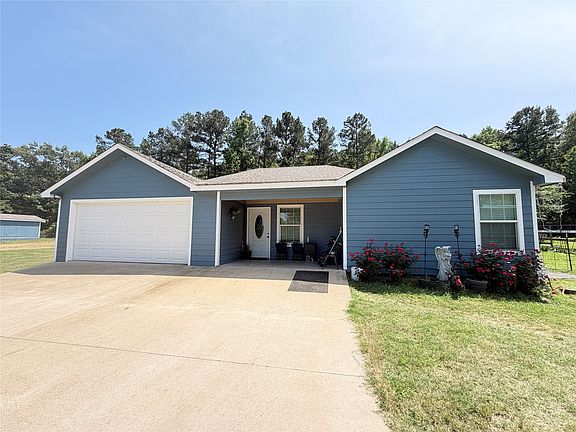 3rd image of 8261 County Road 381