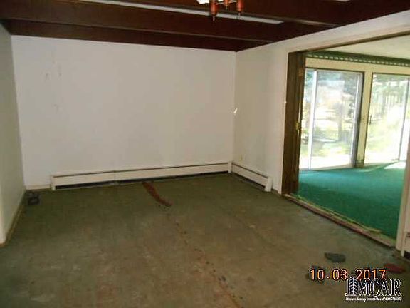 3rd image of 1417 Tennyson Dr