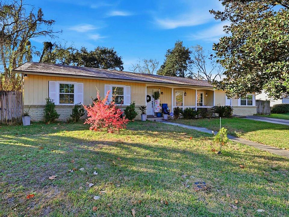 1st image of 2715 NW 55th Blvd