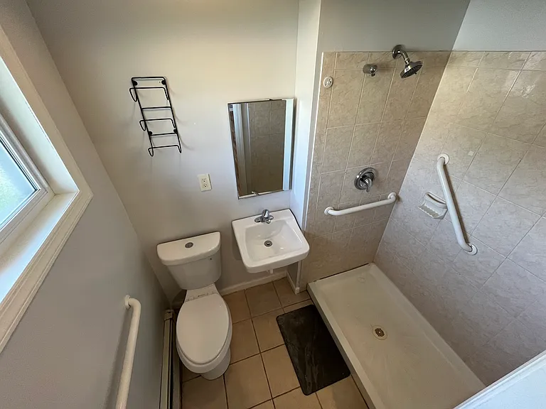 33 Country Greens Dr #1 — Photo 10