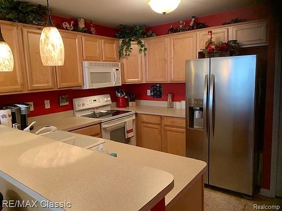 5th image of 34101 Emma Cir #1