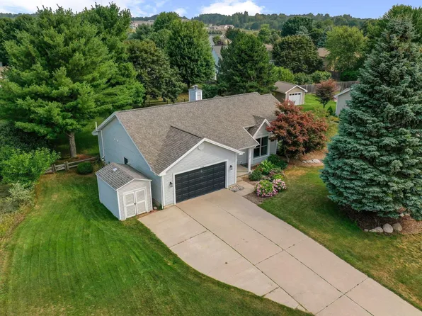 5240 Arlington Ln, Traverse City, MI 49685