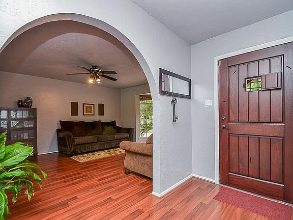 4th image of 7614 Green Lawn Dr