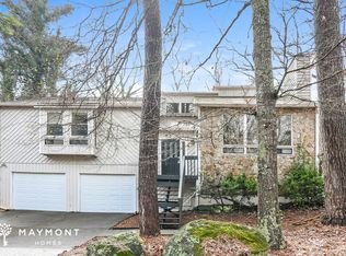 312 New Crossing Trl E, Kennesaw, GA 30144