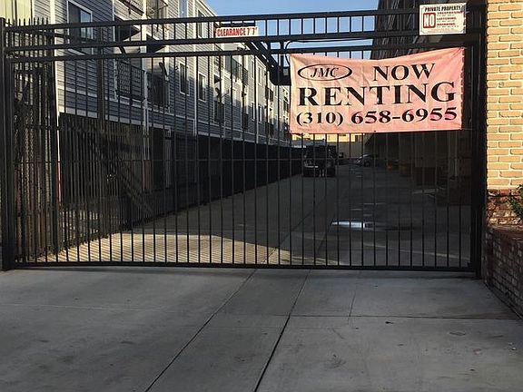 2nd image of 13634 Doty Ave APT 6