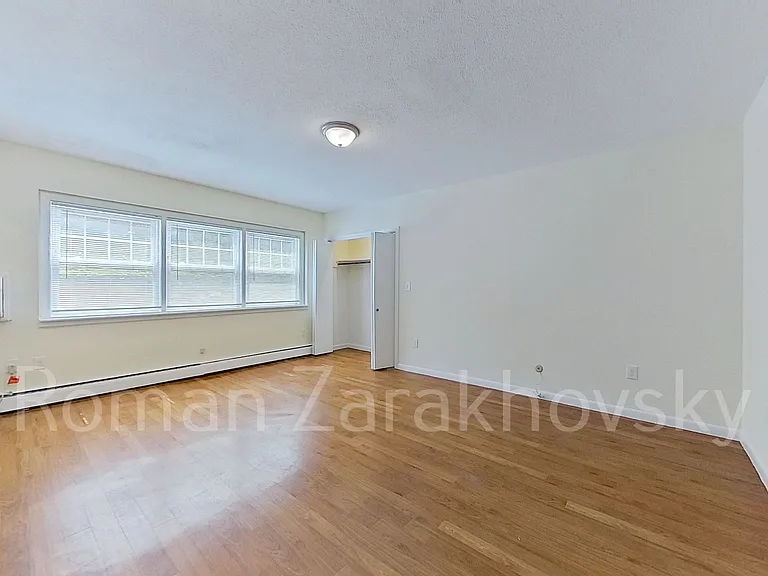 7 Wade St #3 — Photo 2