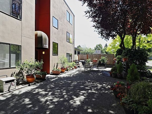 2nd image of 4000 24th Ave W APT 101