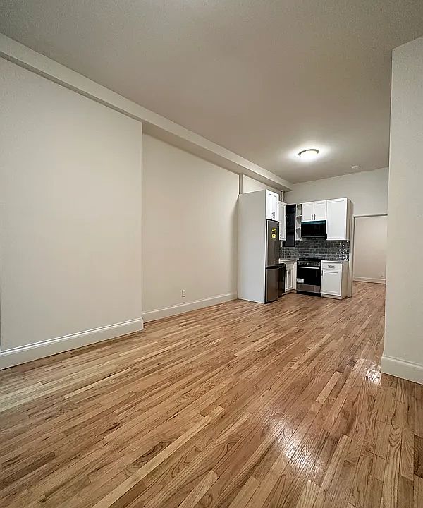 1st image of 313 W 54th St #1RE