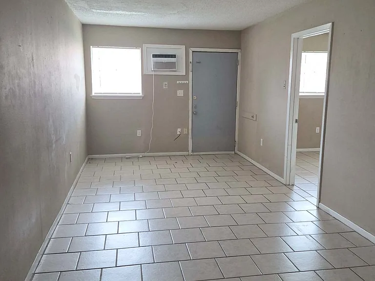 603 Sunset Ln #5 — Photo 3