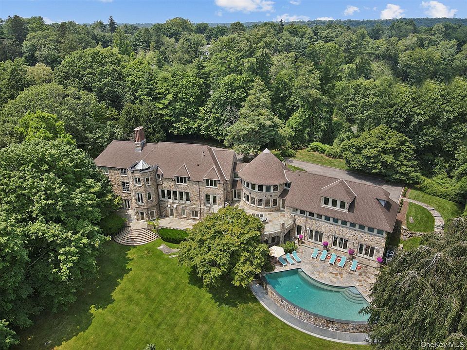 1st image of 383 Woodlands Road