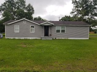 221 Carter Ave, Odum, GA 31555