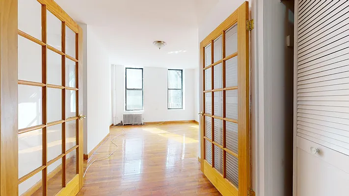 Rented by Bond New York | media 2