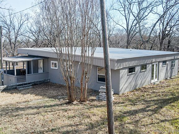 3rd image of 10210 N 61st St E