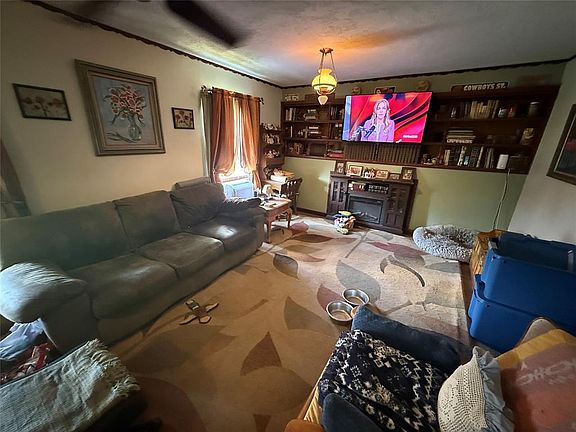 5th image of 4104 Lawn Dr