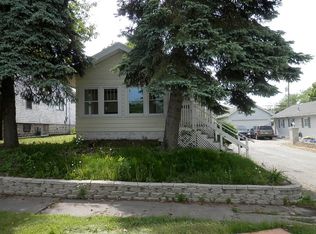 207 Davison St, Joliet, IL 60433