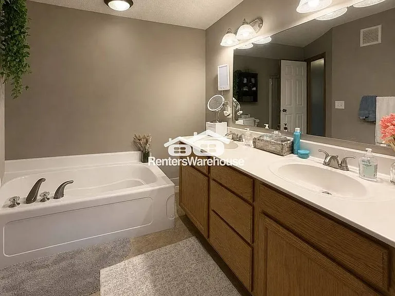 400 Horizon Dr SE — Photo 4