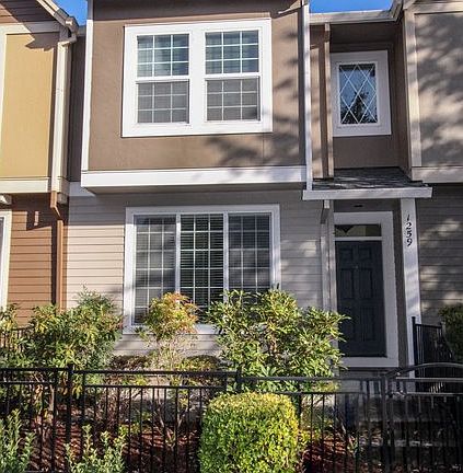 2nd image of 1259 SE Bianca St