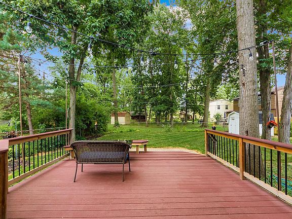 3rd image of 2718 Martha Ct