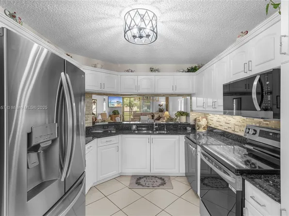 2541 N Nob Hill Rd APT 205, Sunrise, FL 33322