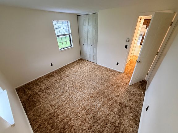 4th image of 6 Penwood Dr #4