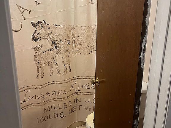 4th image of 1499 Johnson Rd