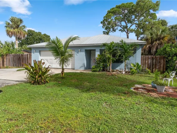 2466 1st St, Vero Beach, FL 32962