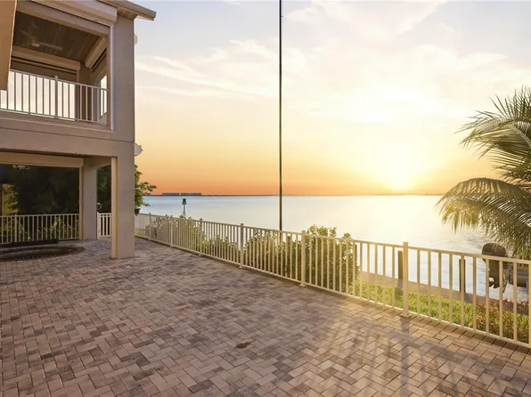2139 Palm Tree Dr, Punta Gorda, FL 33950