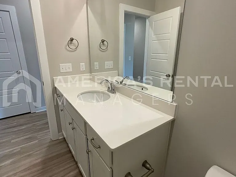 486 Andrew Dr — Photo 14
