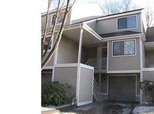 944 S Main St, Middletown, CT 06457