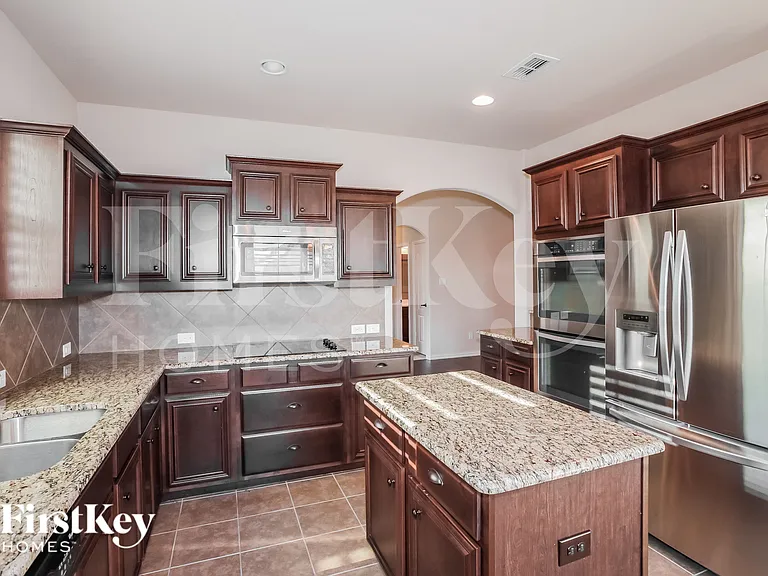 1629 Signature Dr — Photo 6