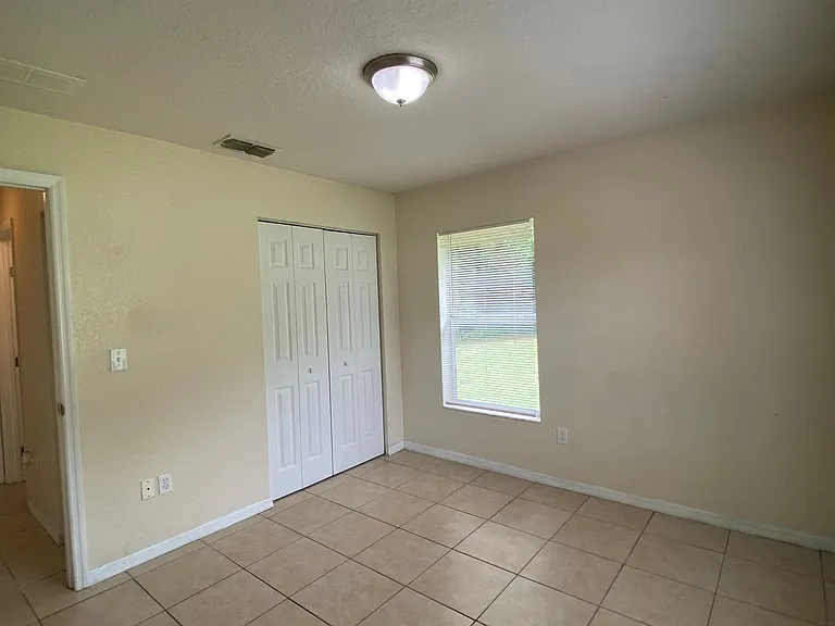 523 Silver Way Dr — Photo 16