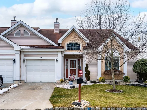 20 Ardsleigh Pl, Monroe Township, NJ 08831