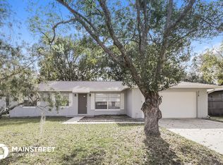 218 Pine Winds Dr, Sanford, FL 32773