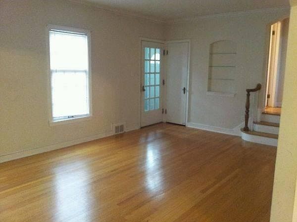 1st image of 636 N 104th St