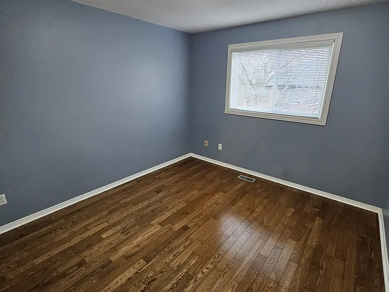 5305 Glen Erin Dr — Photo 14